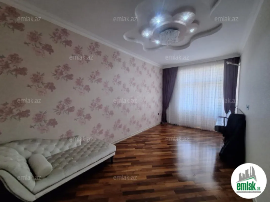 Satılır 4 otaqlı yeni tikili 200 m²