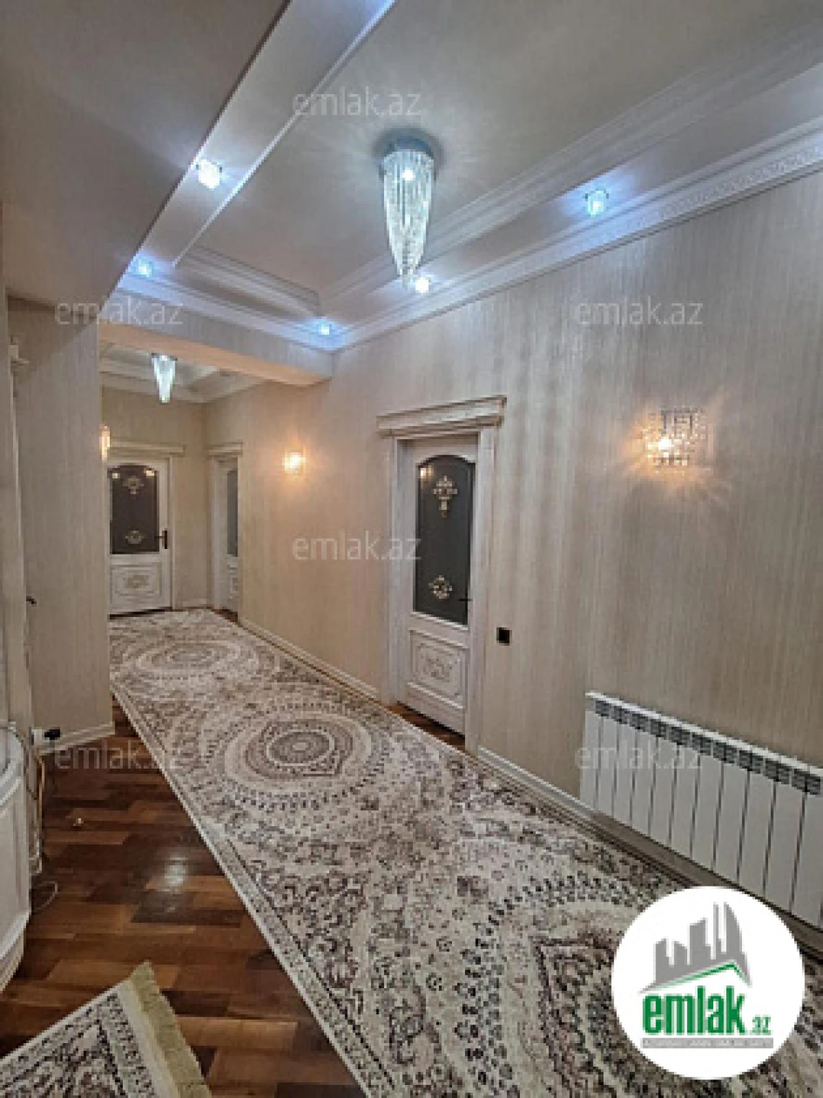 Satılır 4 otaqlı yeni tikili 200 m²