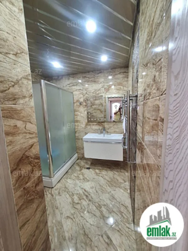 Satılır 4 otaqlı yeni tikili 200 m²