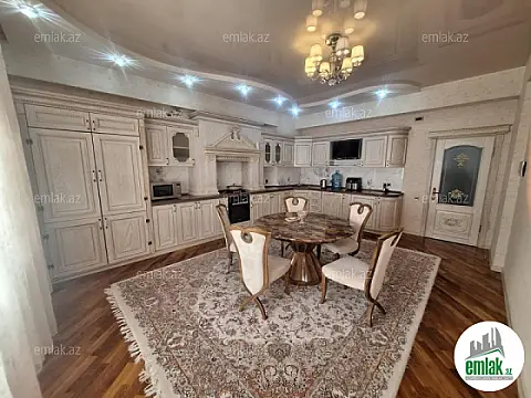 Satılır 4 otaqlı yeni tikili 200 m²