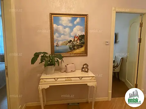 Satılır 2 otaqlı yeni tikili 80 m²