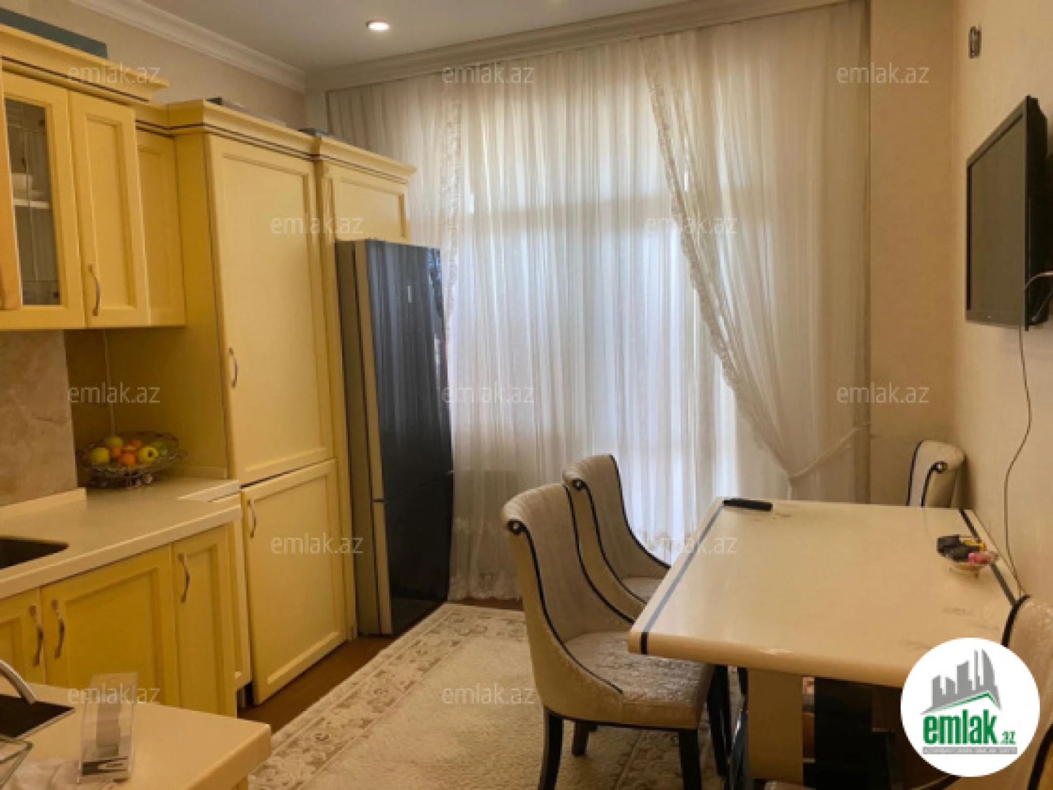 Satılır 2 otaqlı yeni tikili 80 m²