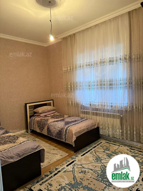 Satılır 4 otaqlı həyət evi 130 m²