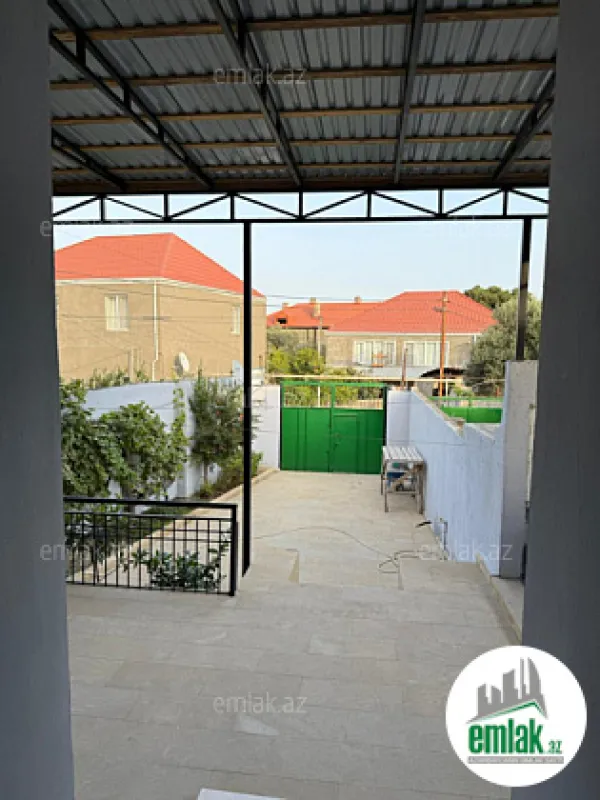 Satılır 4 otaqlı həyət evi 130 m²