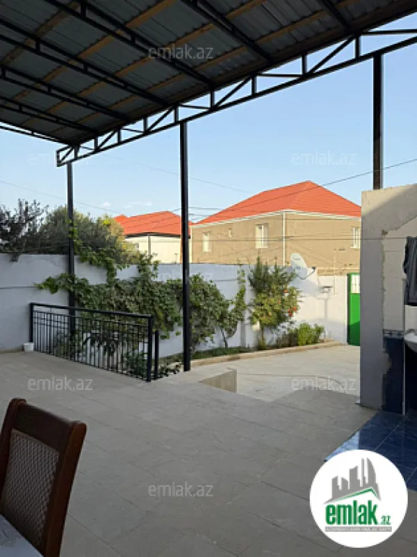 Satılır 4 otaqlı həyət evi 130 m²