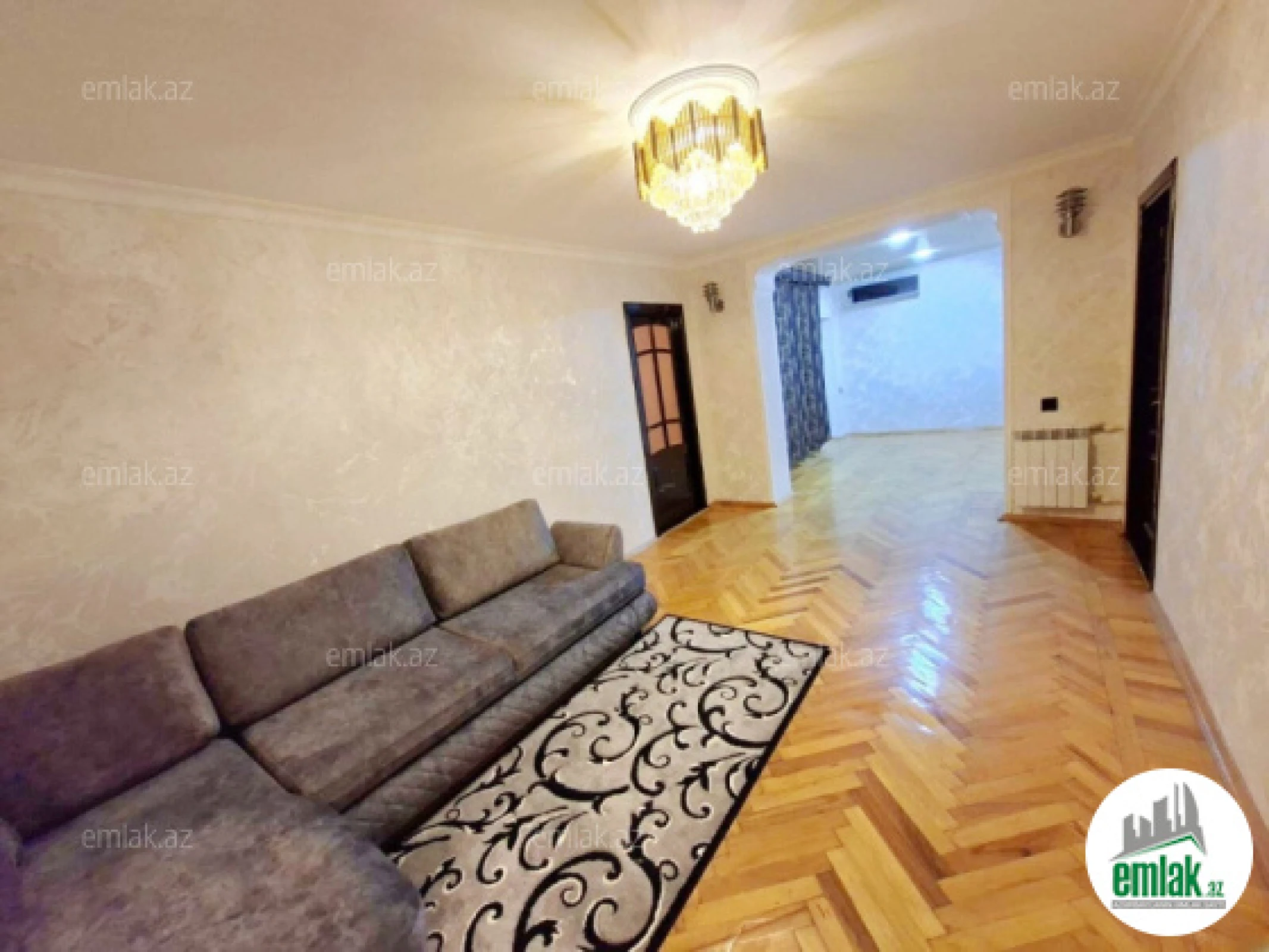 Satılır 4 otaqlı köhnə tikili 80 m²