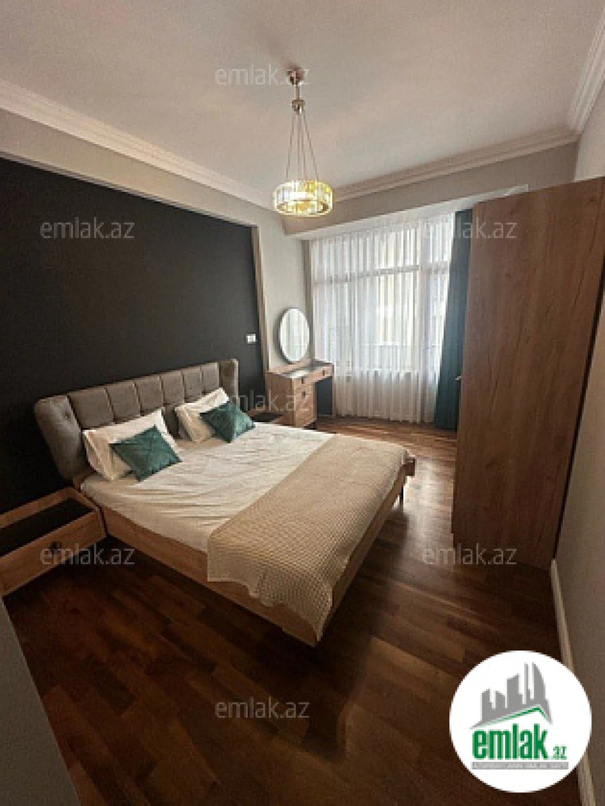 Satılır 3 otaqlı yeni tikili 105 m²