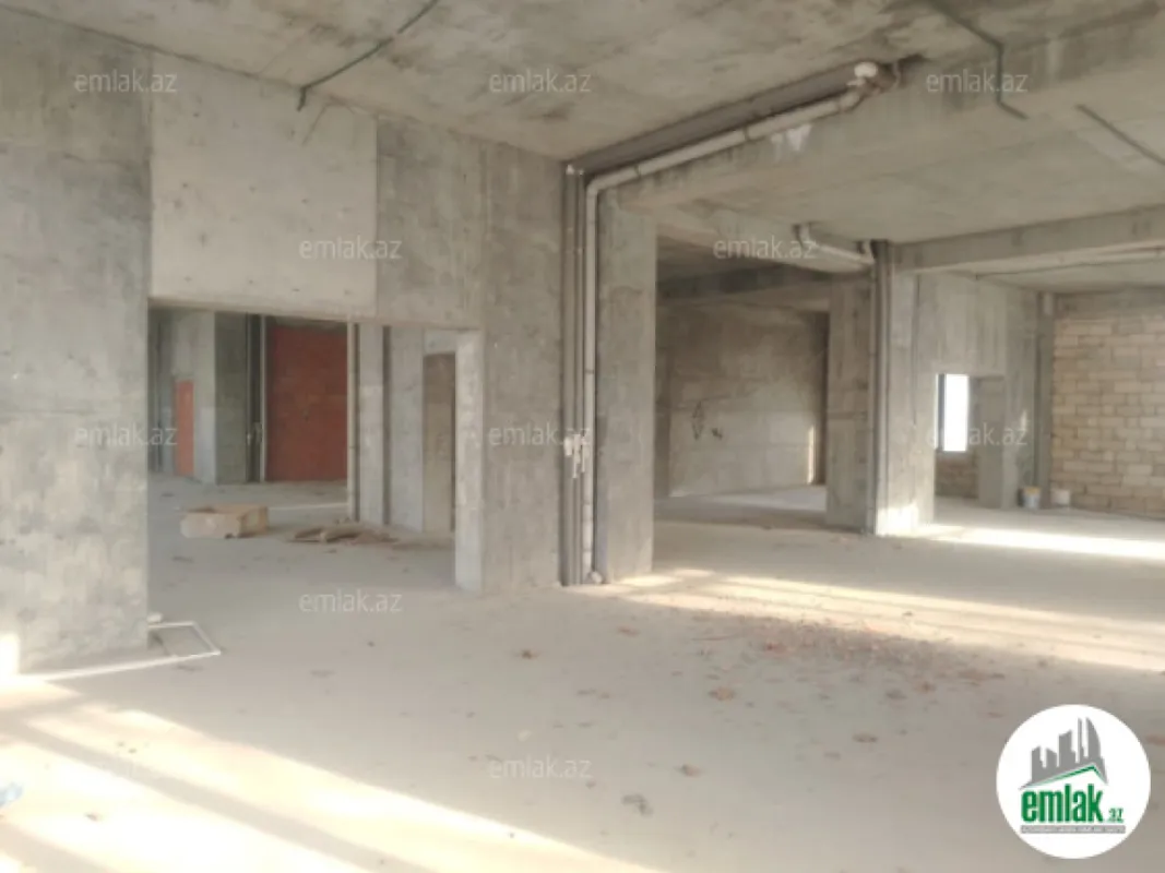 Satılır 6 otaqlı obyekt 300 m²