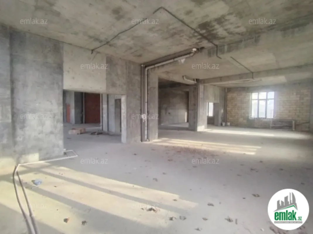 Satılır 6 otaqlı obyekt 300 m²