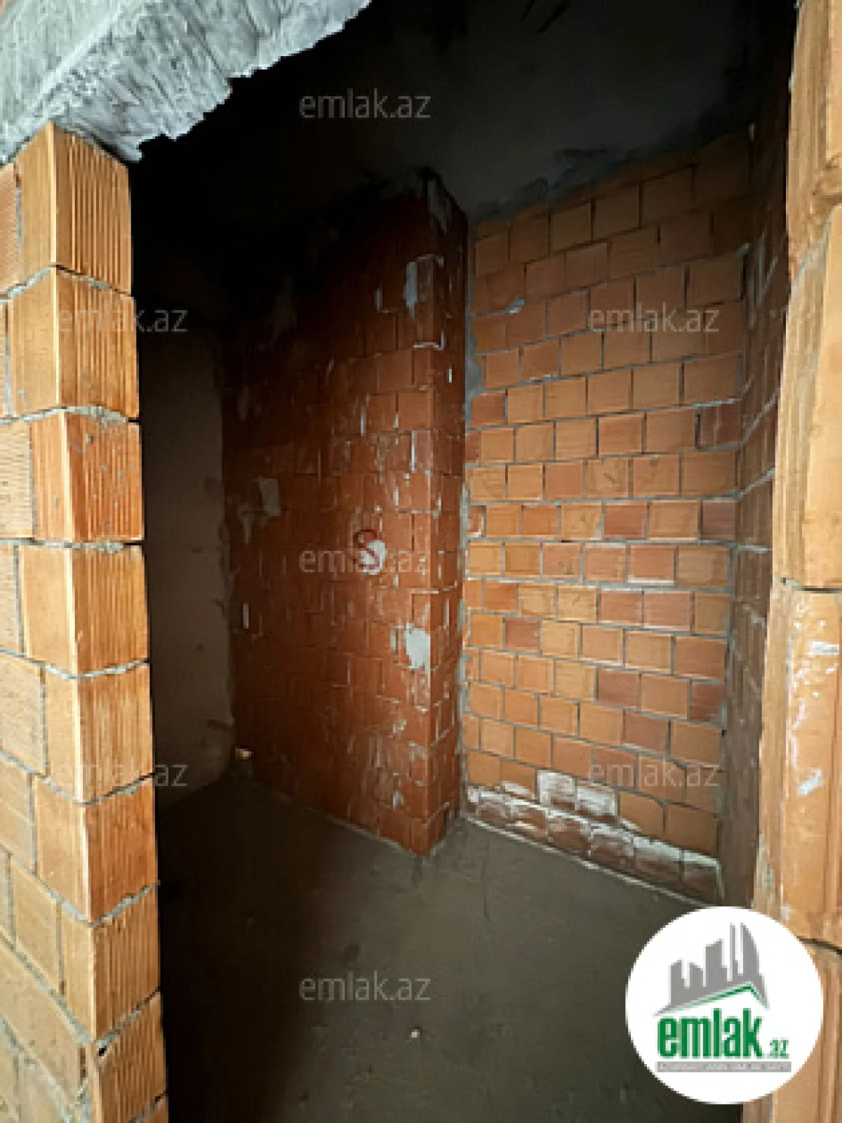 Satılır 2 otaqlı yeni tikili 90 m²