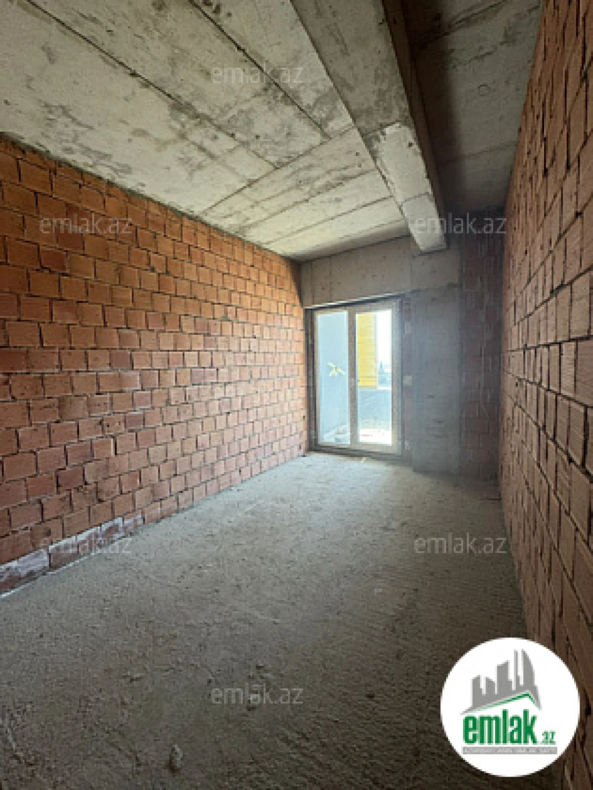 Satılır 2 otaqlı yeni tikili 90 m²