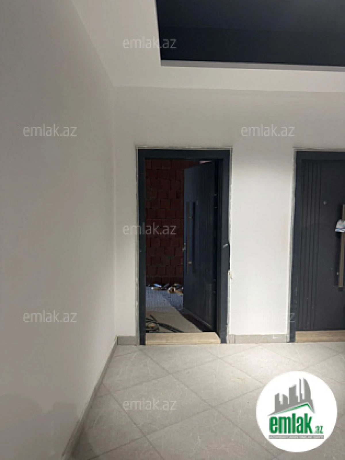 Satılır 2 otaqlı yeni tikili 90 m²