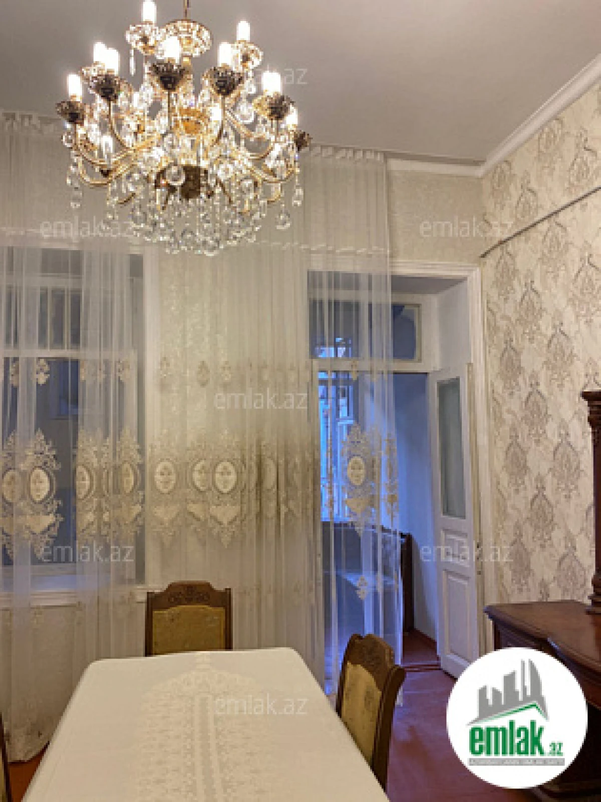 Satılır 1 otaqlı köhnə tikili 40 m²