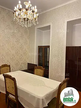 Satılır 1 otaqlı köhnə tikili 40 m²