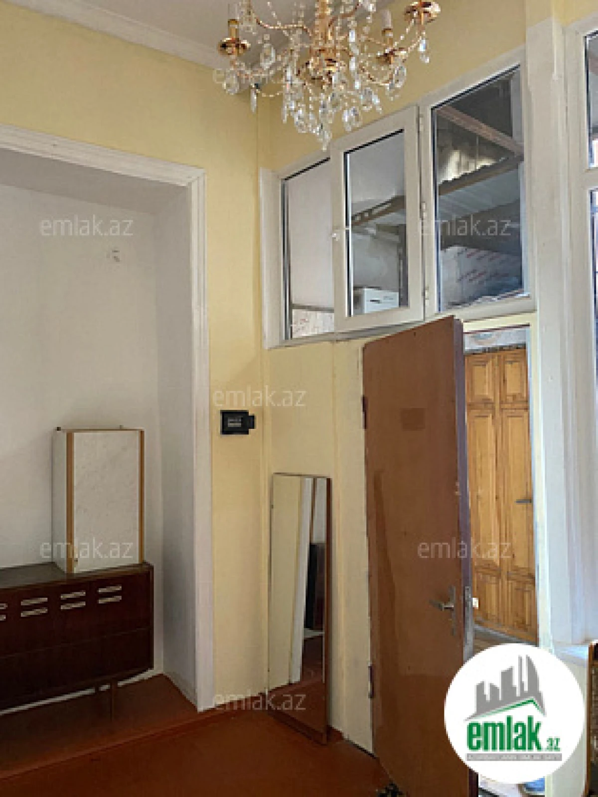 Satılır 1 otaqlı köhnə tikili 40 m²