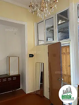 Satılır 1 otaqlı köhnə tikili 40 m²