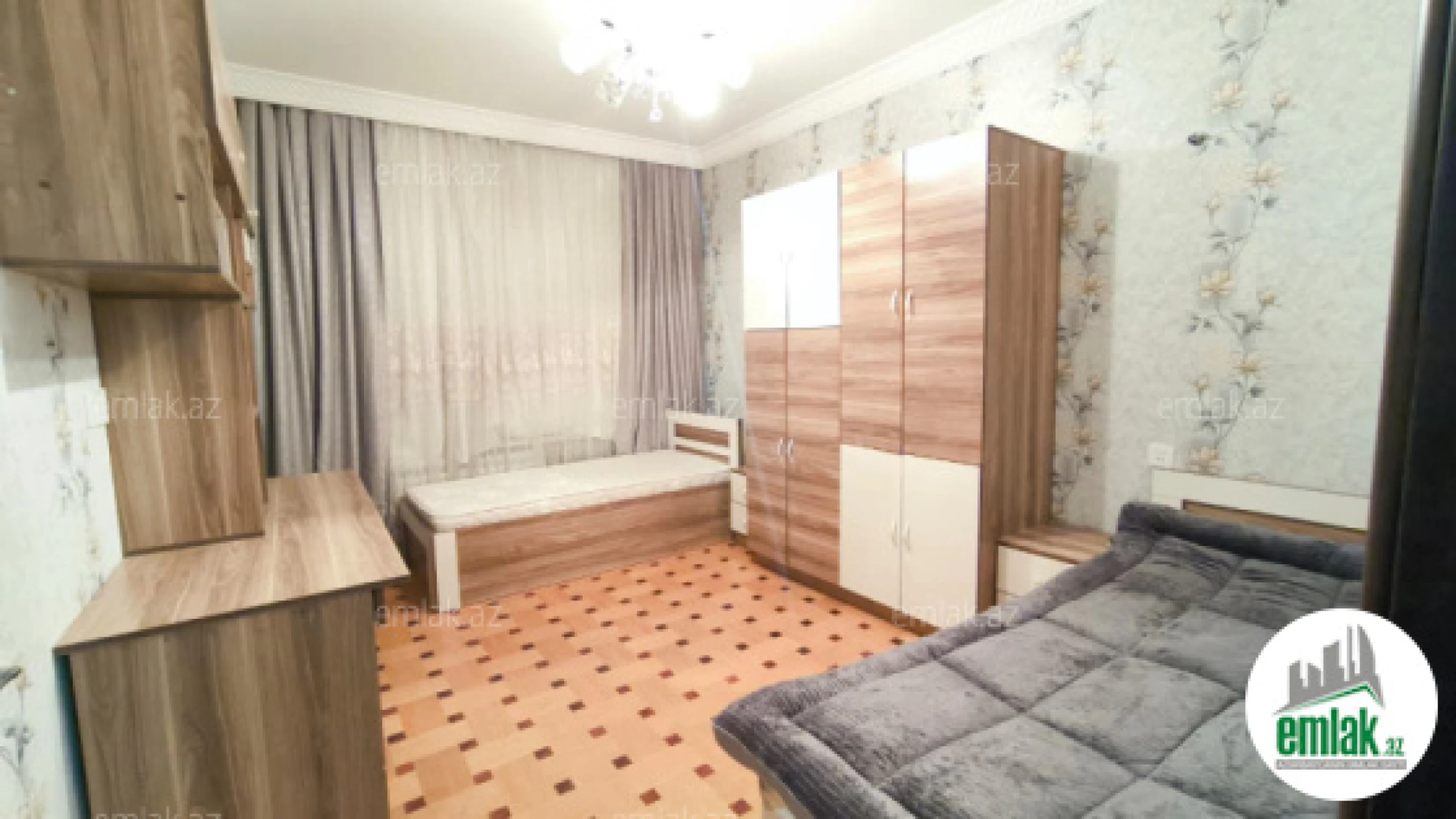 Satılır 3 otaqlı köhnə tikili 85 m²