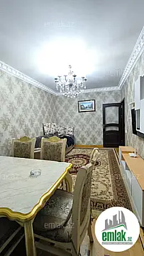 Satılır 3 otaqlı köhnə tikili 85 m²