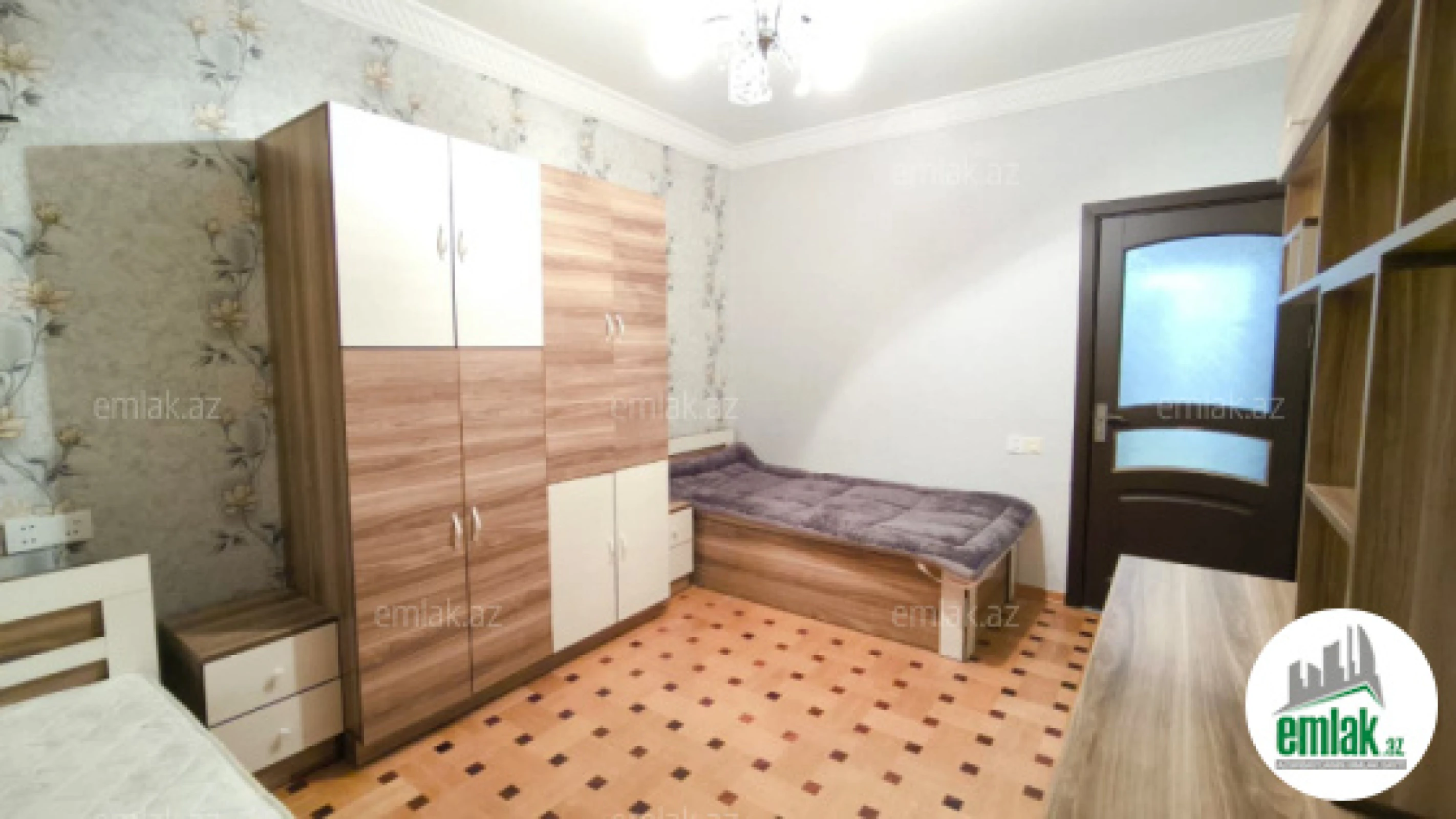Satılır 3 otaqlı köhnə tikili 85 m²