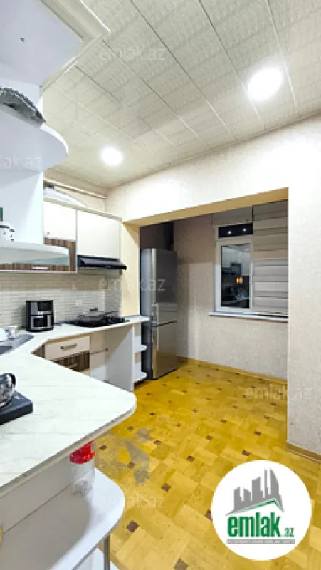 Satılır 3 otaqlı köhnə tikili 85 m²