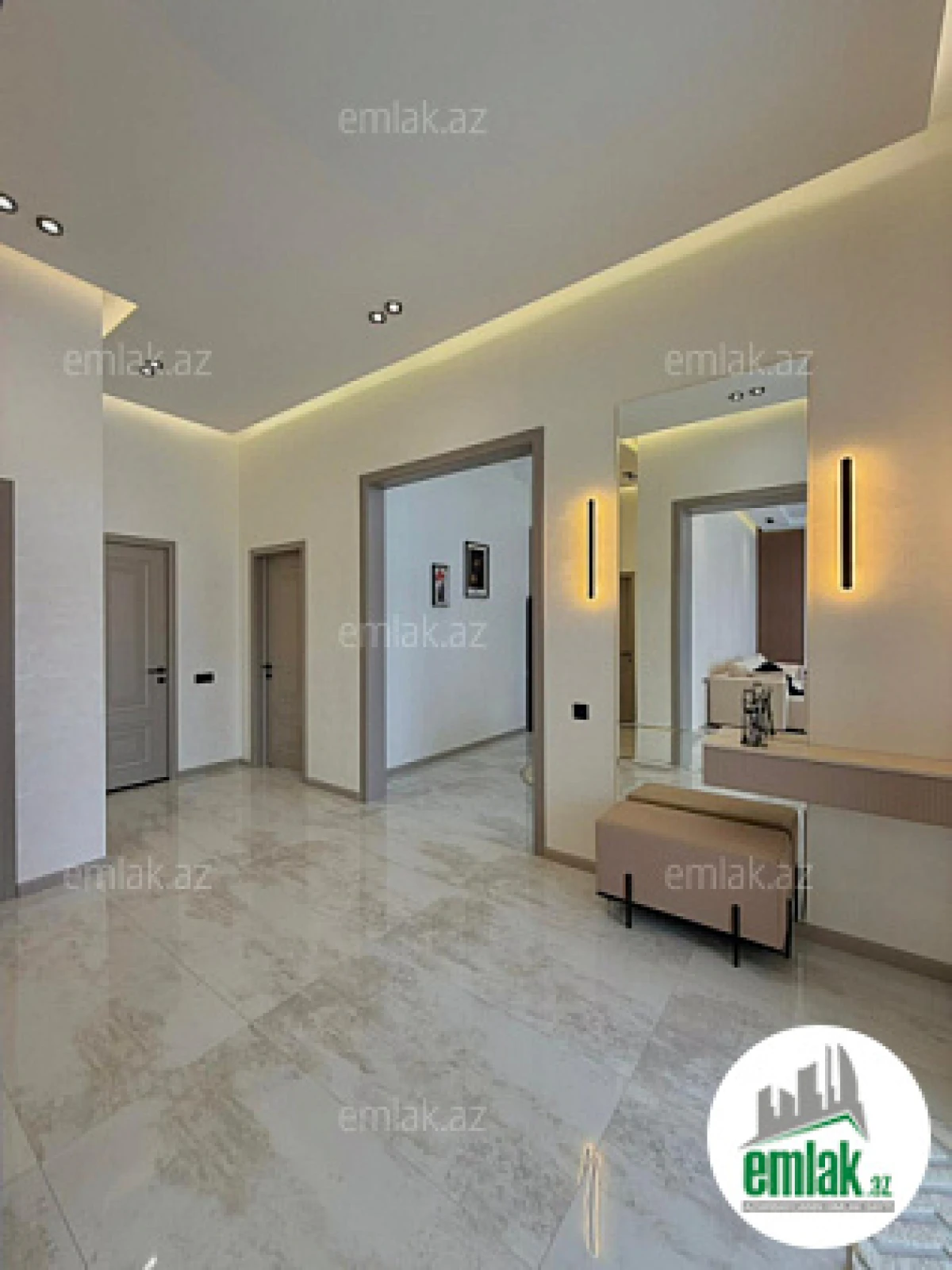 Satılır 4 otaqlı mənzil 170 m²