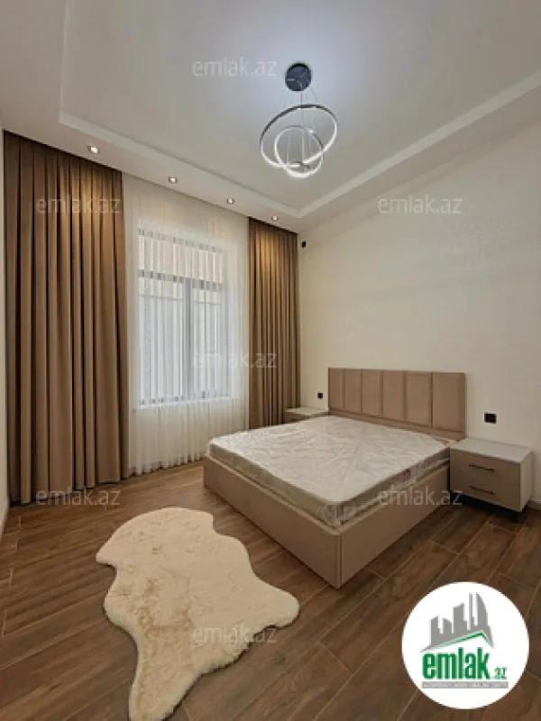 Satılır 4 otaqlı mənzil 170 m²