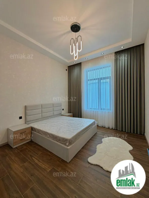 Satılır 4 otaqlı mənzil 170 m²