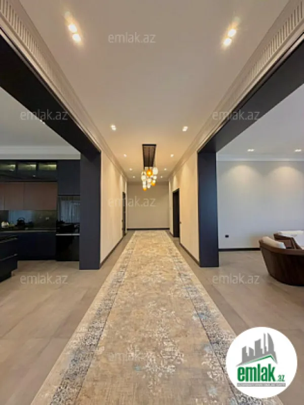 Satılır 5 otaqlı mənzil 300 m²