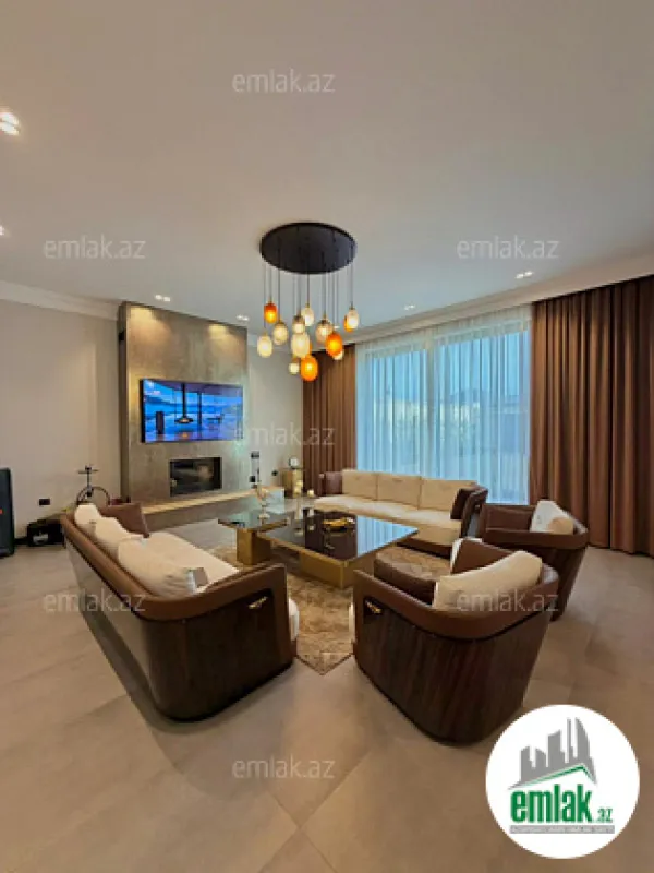 Satılır 5 otaqlı mənzil 300 m²