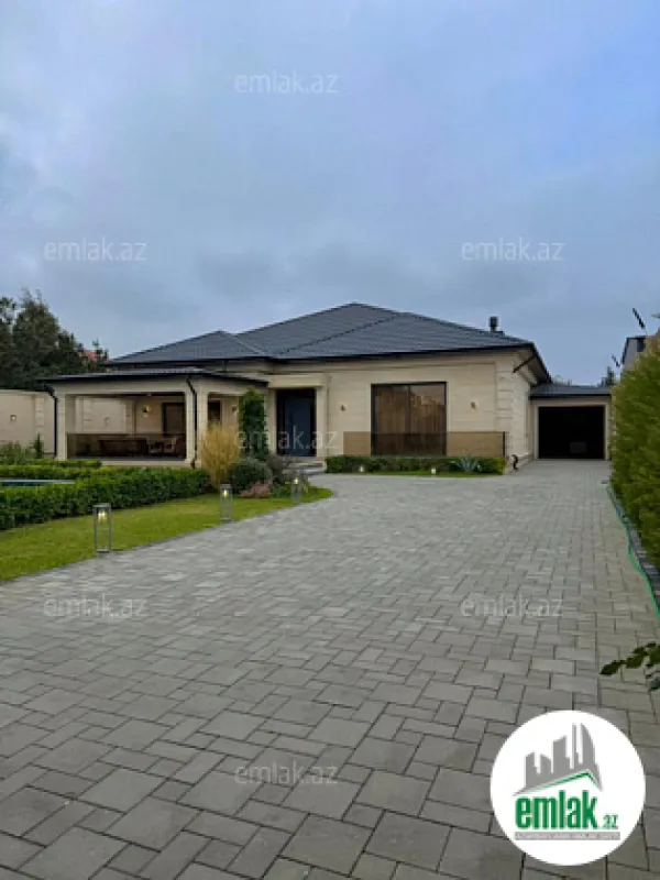 Satılır 5 otaqlı mənzil 300 m²