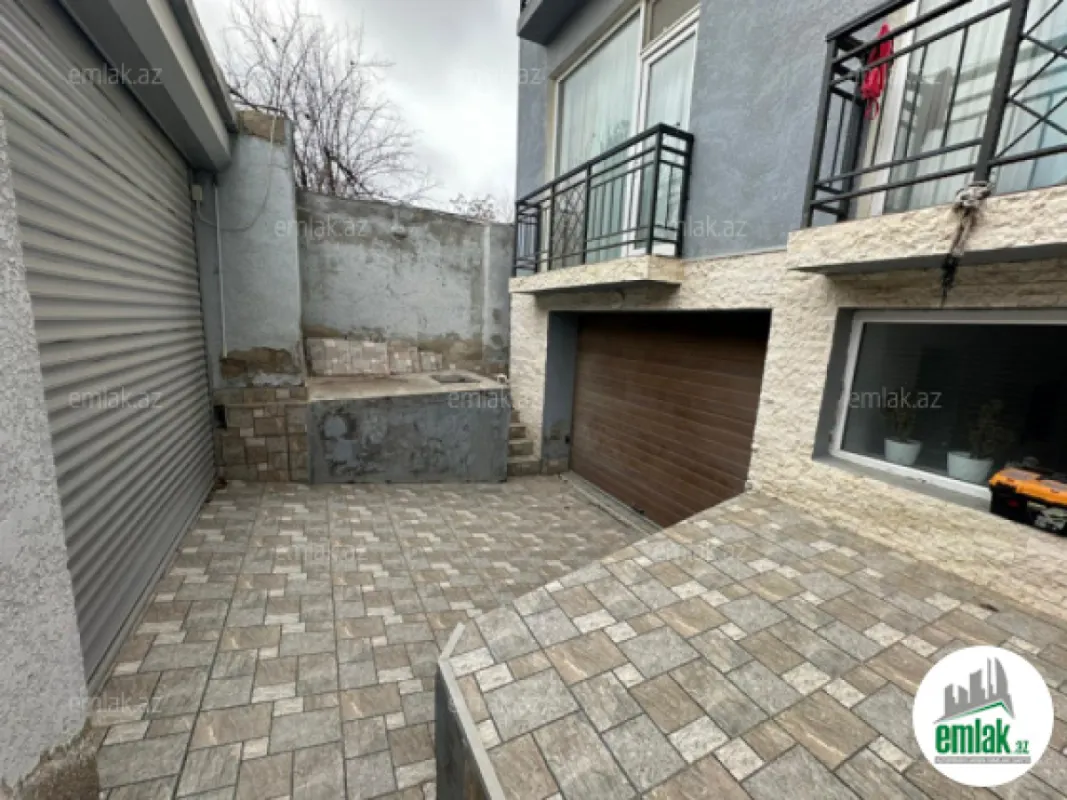 Satılır 13 otaqlı həyət evi 500 m²