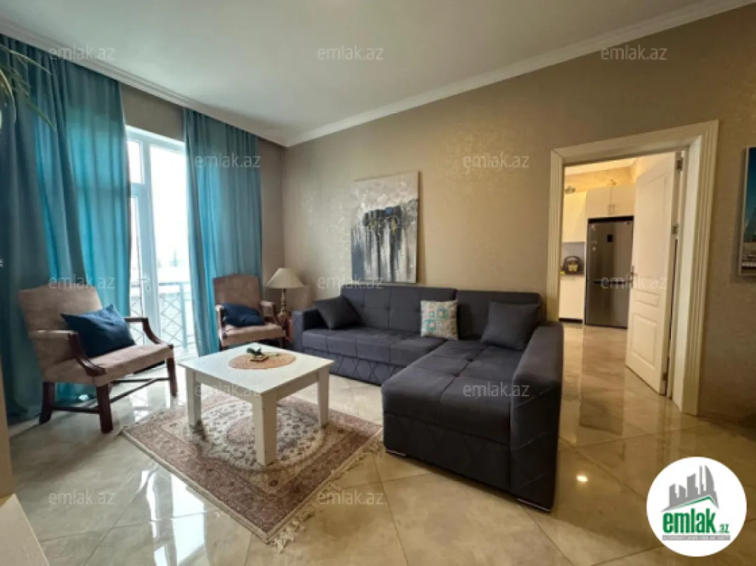 Satılır 13 otaqlı həyət evi 500 m²