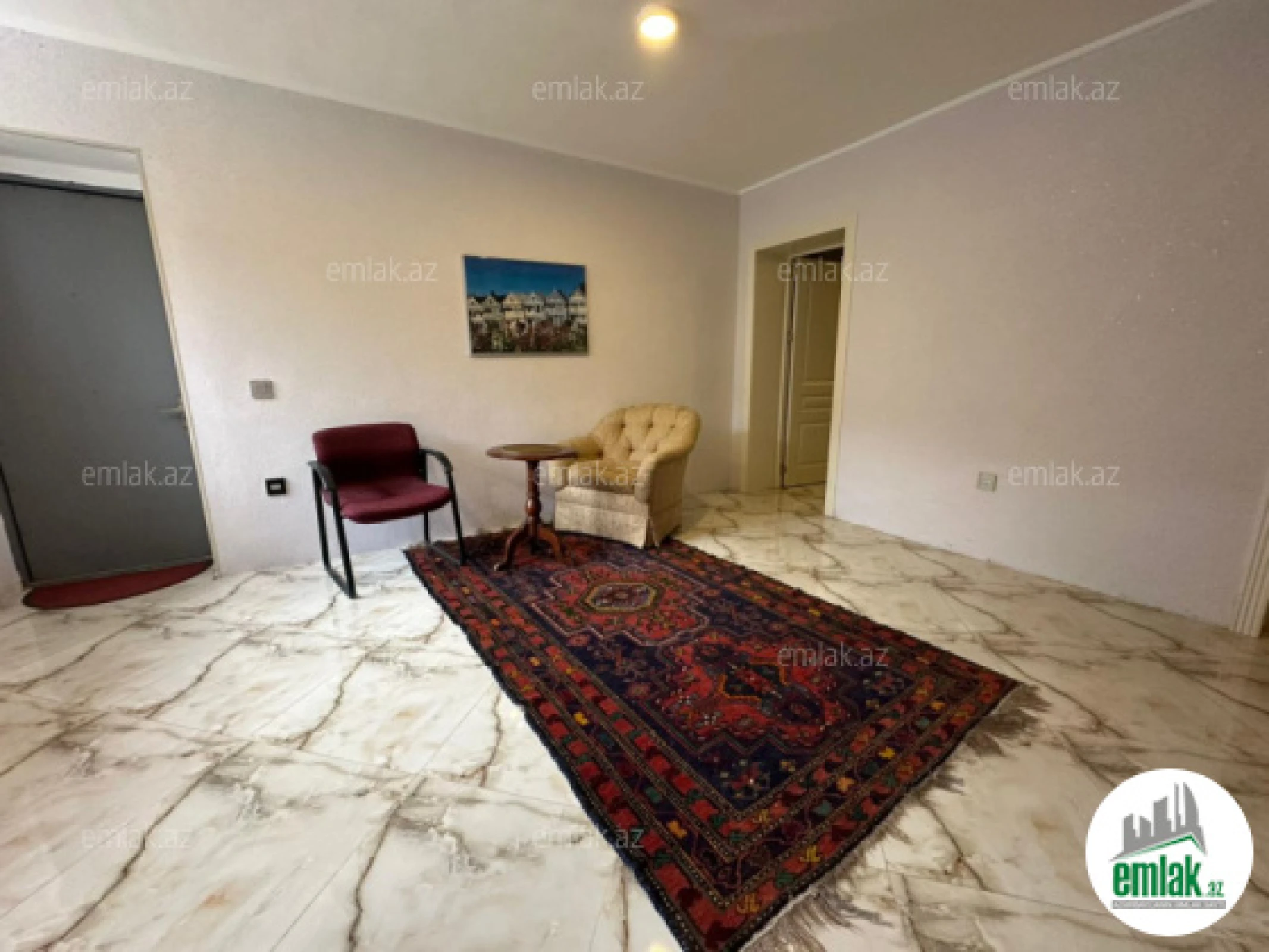 Satılır 13 otaqlı həyət evi 500 m²