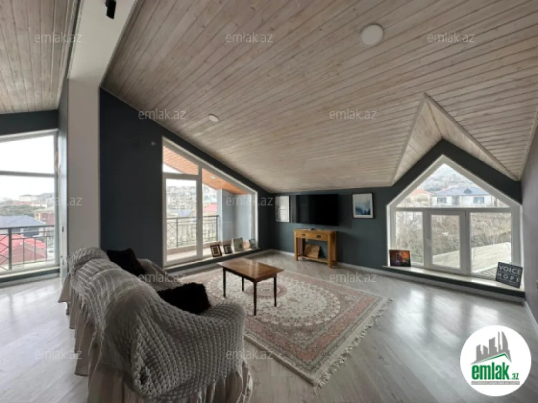 Satılır 13 otaqlı həyət evi 500 m²