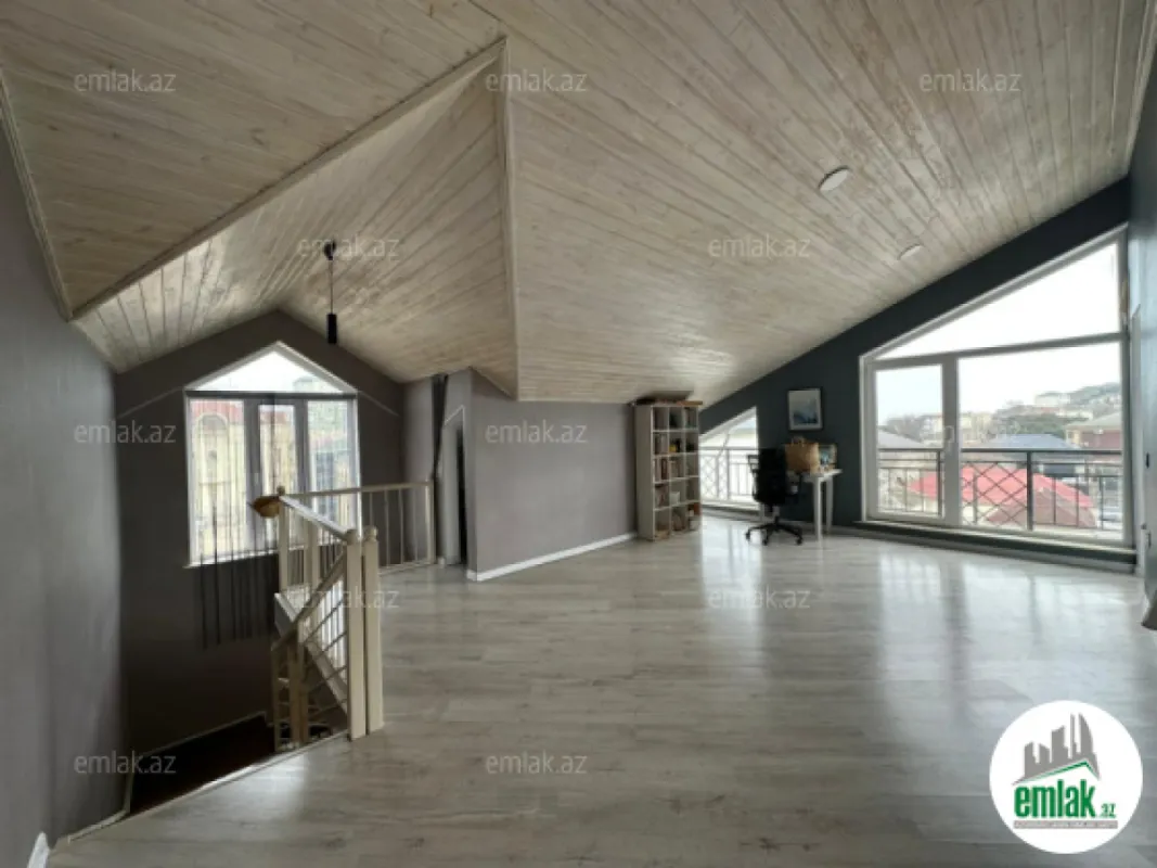 Satılır 13 otaqlı həyət evi 500 m²