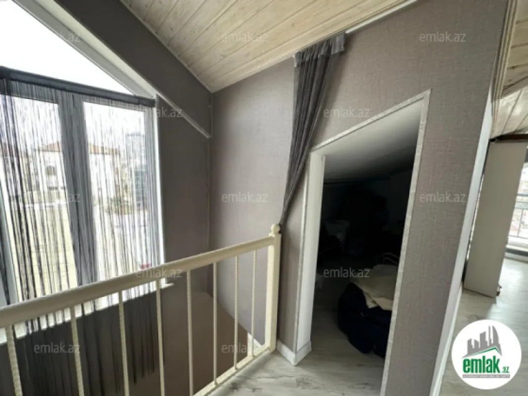 Satılır 13 otaqlı həyət evi 500 m²