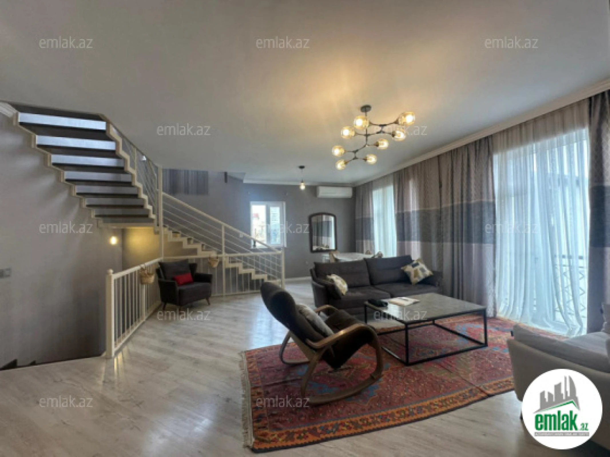 Satılır 13 otaqlı həyət evi 500 m²