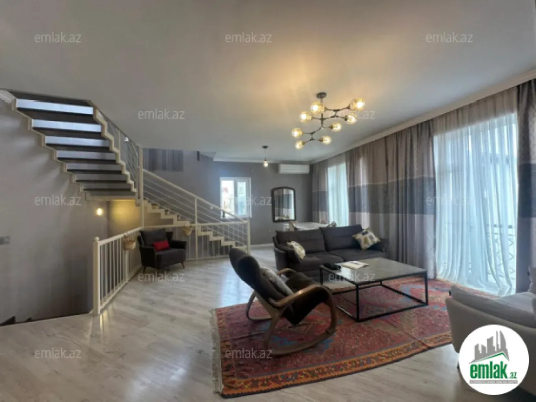 Satılır 13 otaqlı həyət evi 500 m²