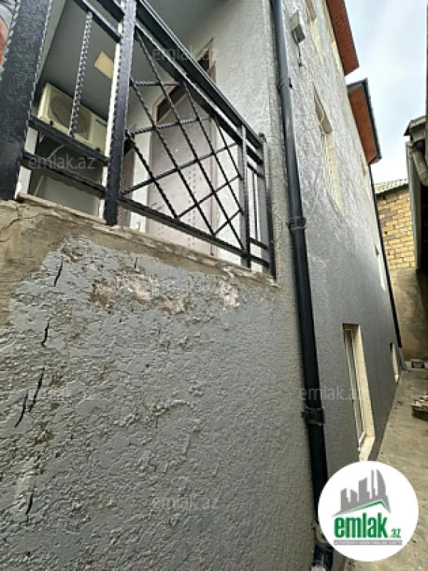 Satılır 13 otaqlı həyət evi 500 m²