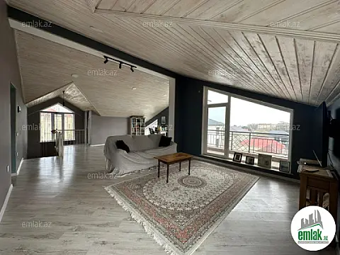 Satılır 13 otaqlı həyət evi 500 m²
