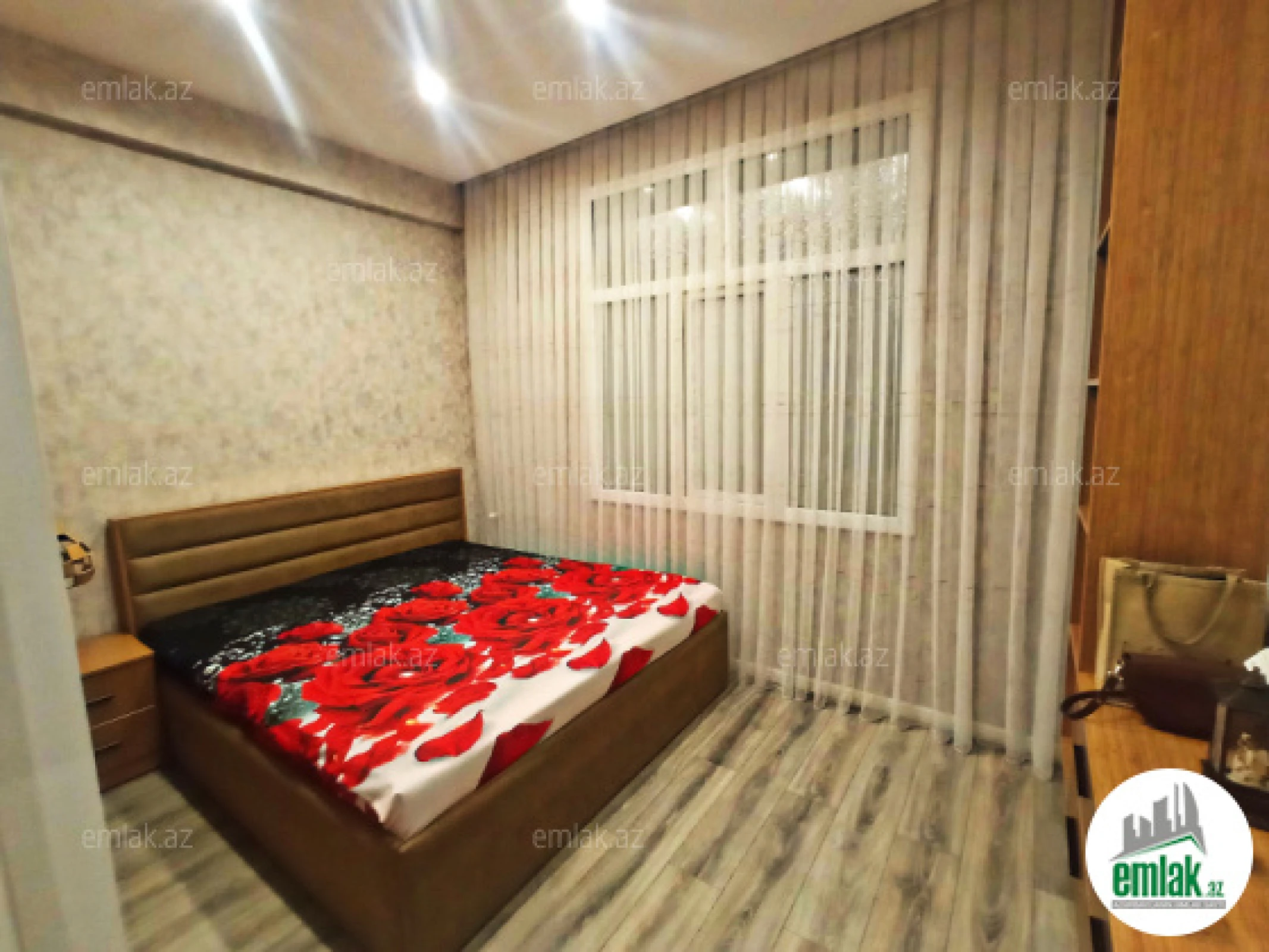 Satılır 3 otaqlı yeni tikili 70 m²