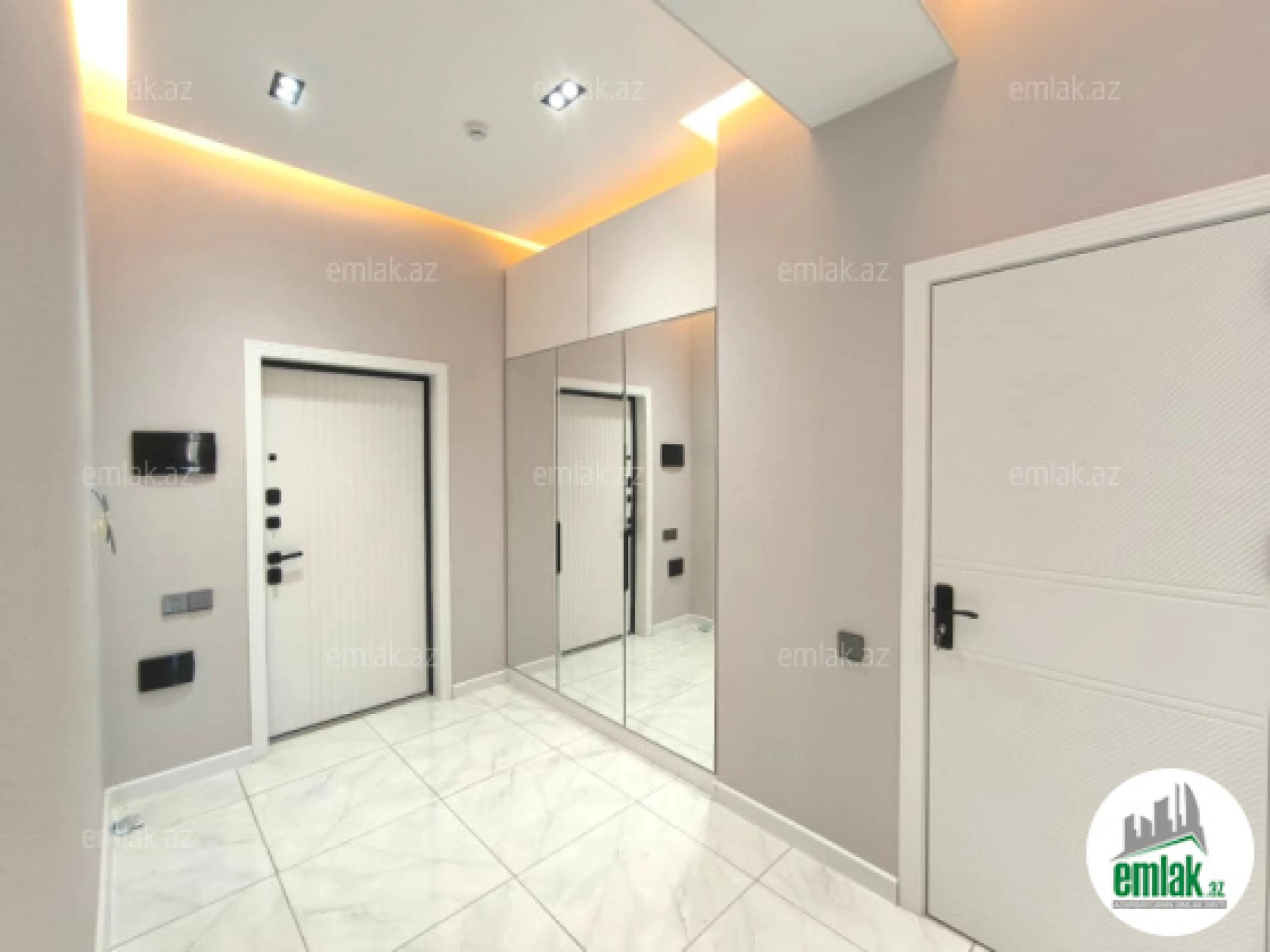 Satılır 3 otaqlı yeni tikili 87 m²