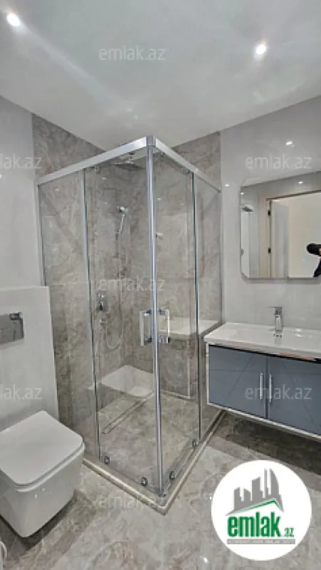 Satılır 3 otaqlı yeni tikili 128 m²