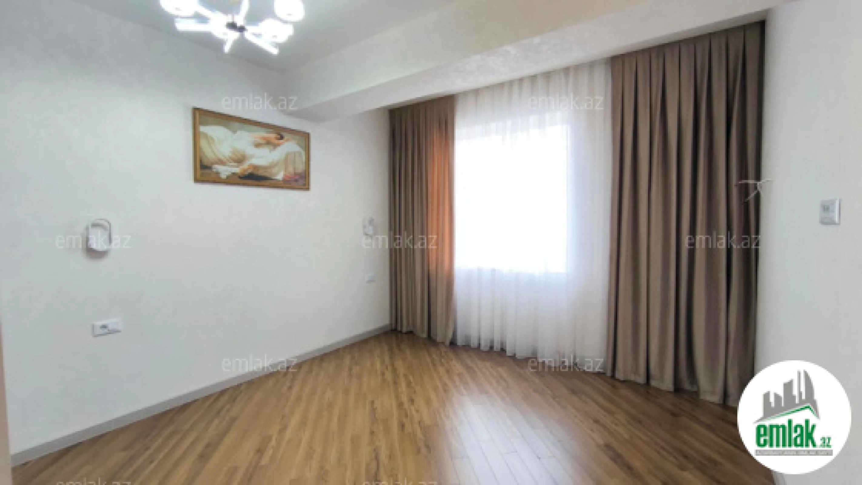 Satılır 3 otaqlı yeni tikili 128 m²