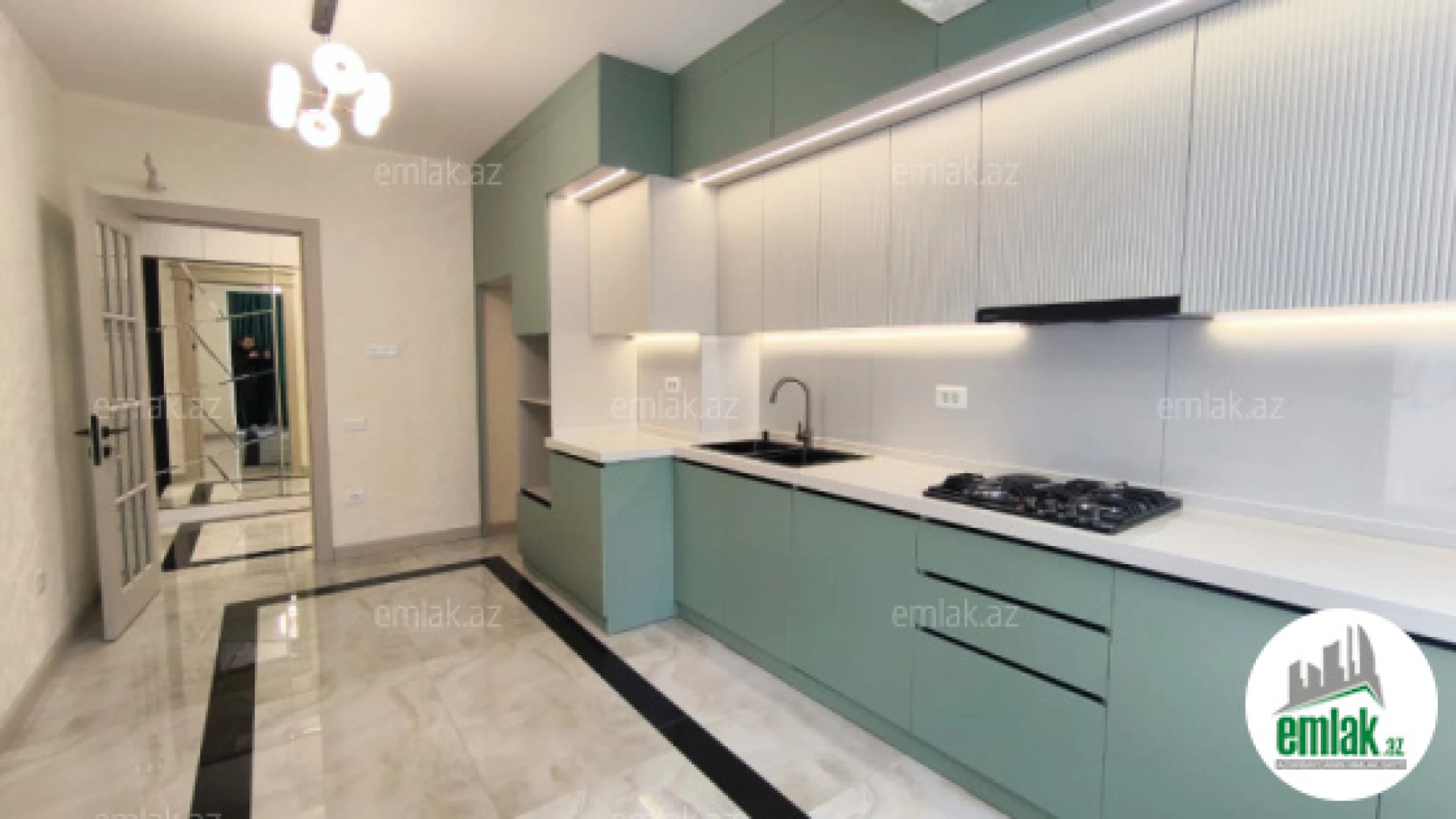 Satılır 3 otaqlı yeni tikili 128 m²