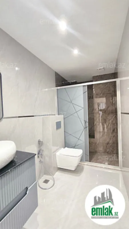 Satılır 3 otaqlı yeni tikili 128 m²