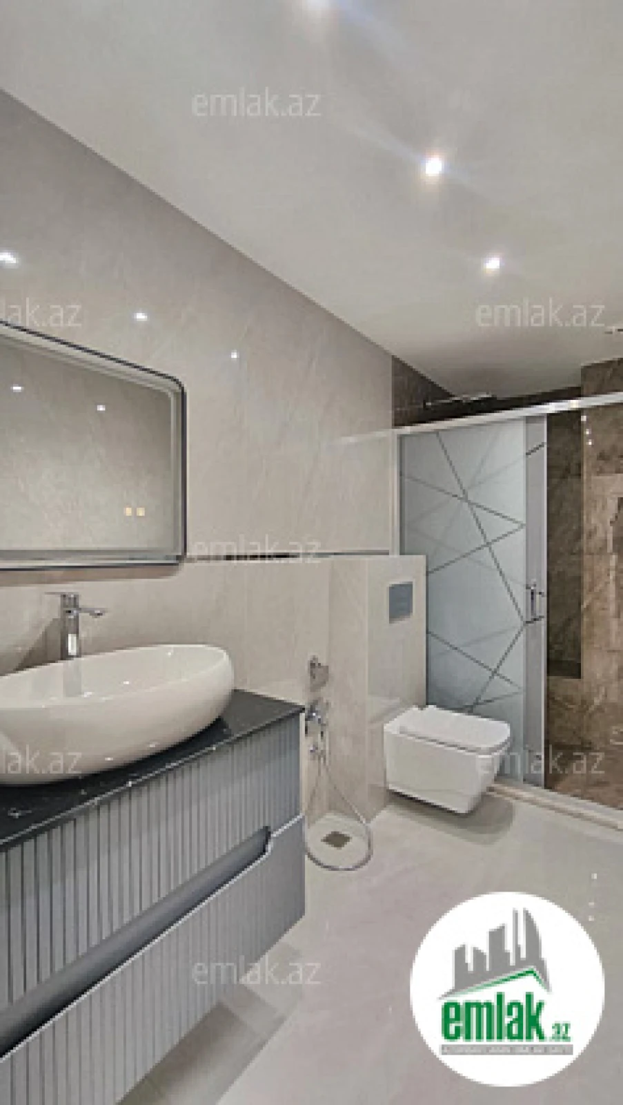 Satılır 3 otaqlı yeni tikili 128 m²