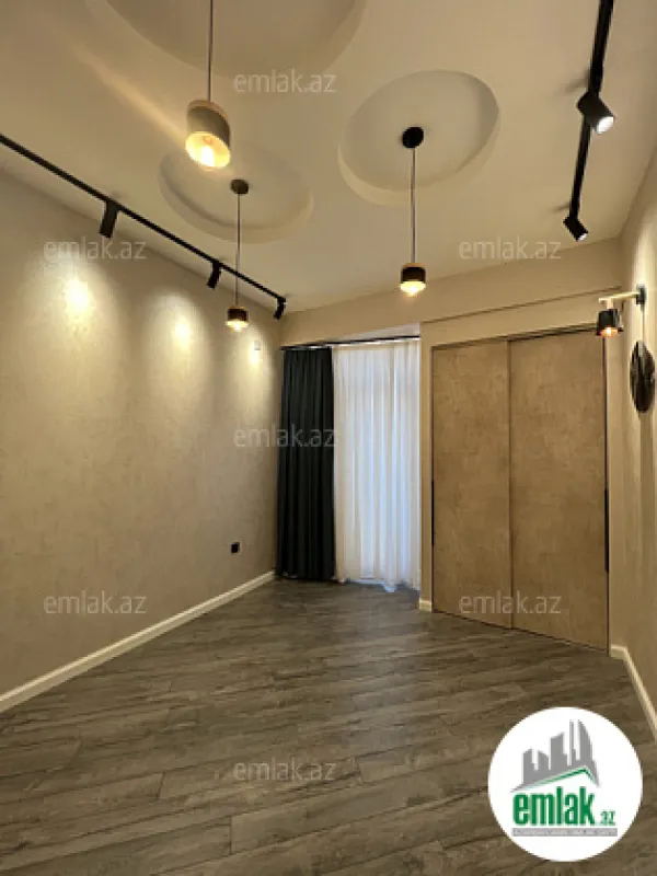 Satılır 3 otaqlı yeni tikili 150 m²
