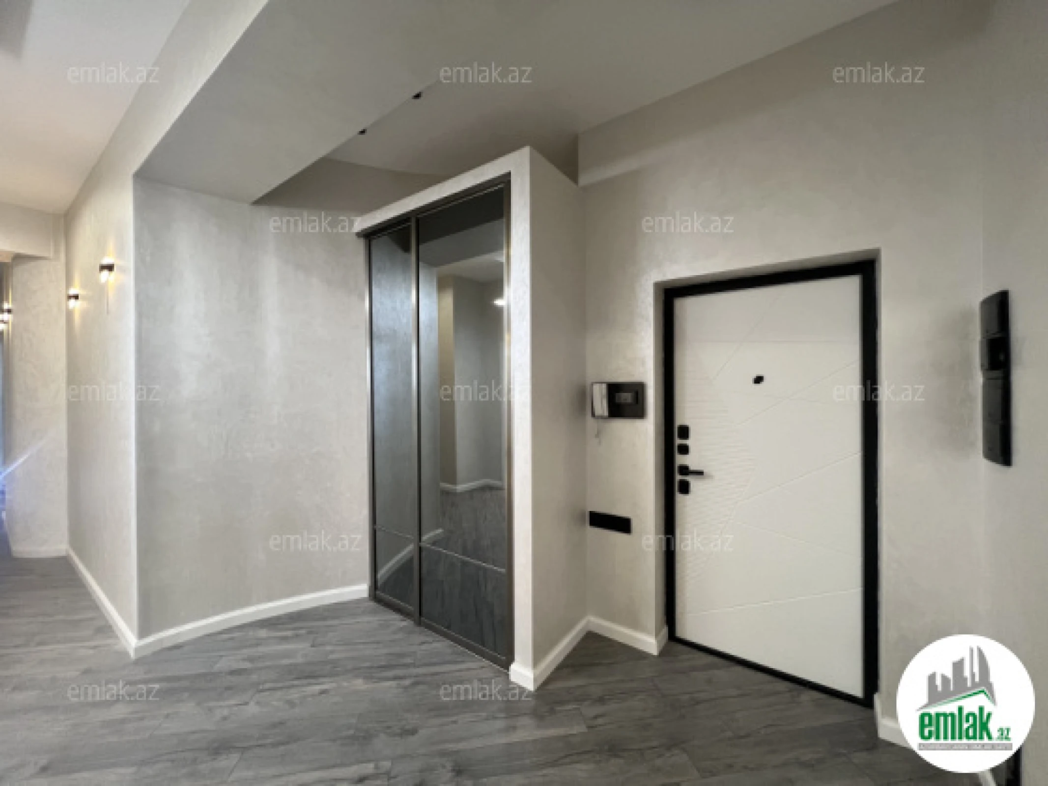 Satılır 3 otaqlı yeni tikili 150 m²