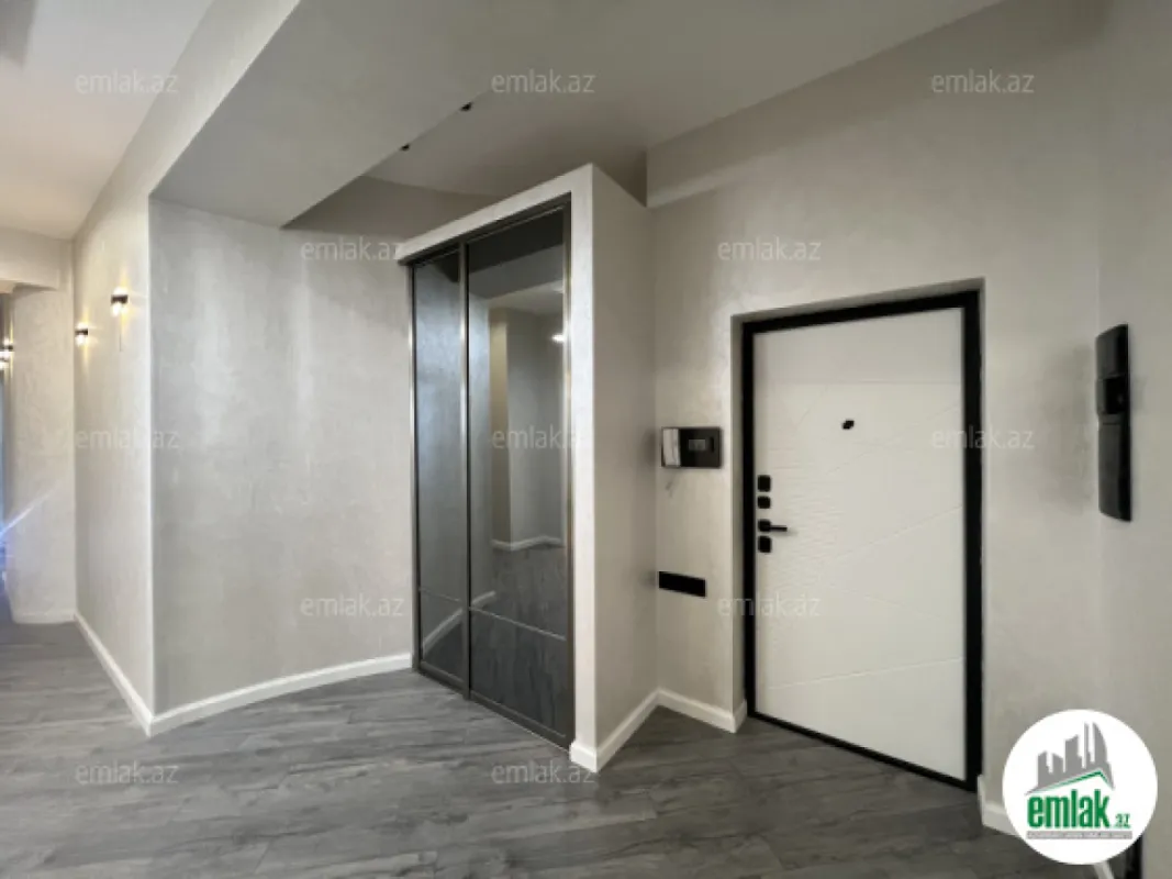 Satılır 3 otaqlı yeni tikili 150 m²